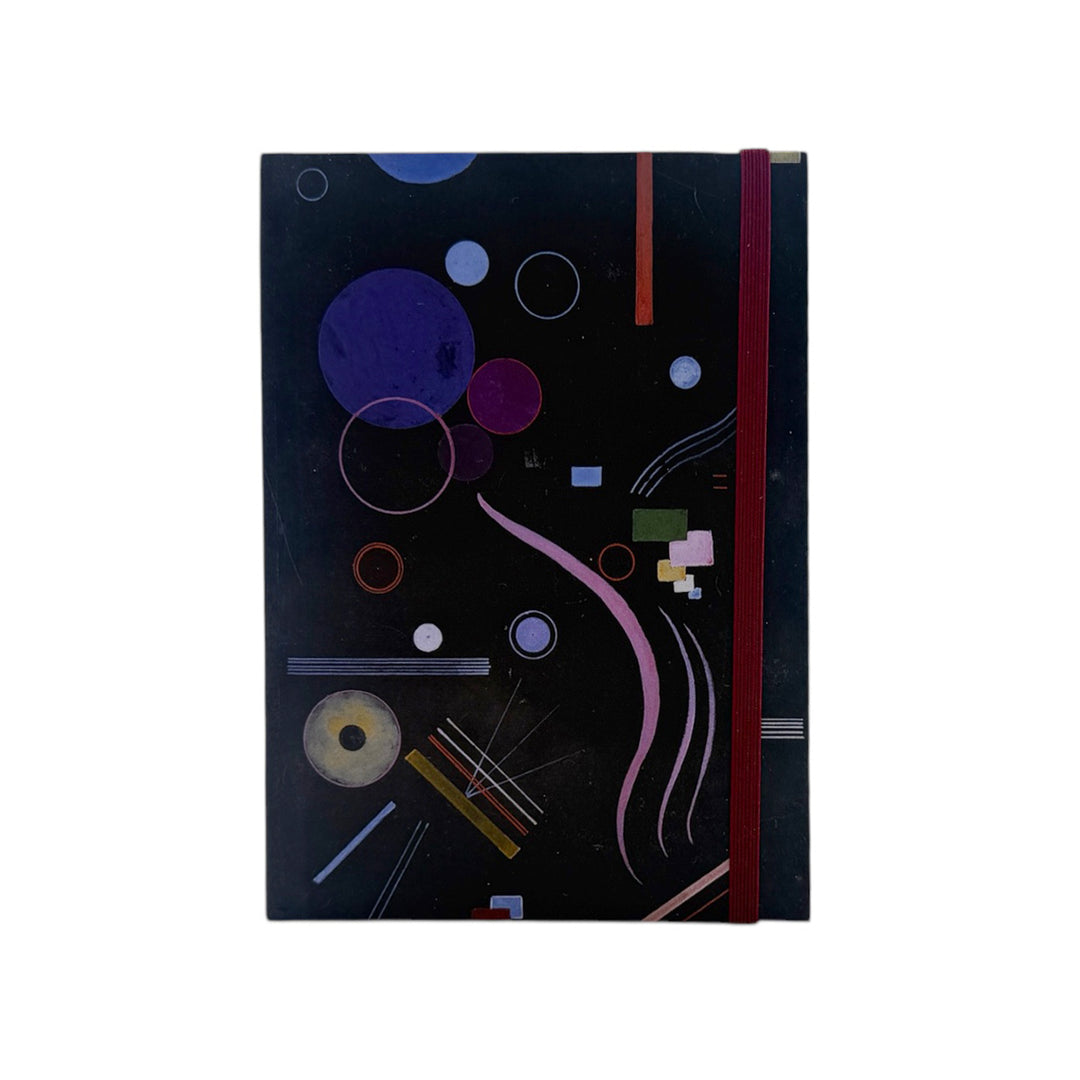 Cuaderno A6 tapa dura con goma "Azentrales"