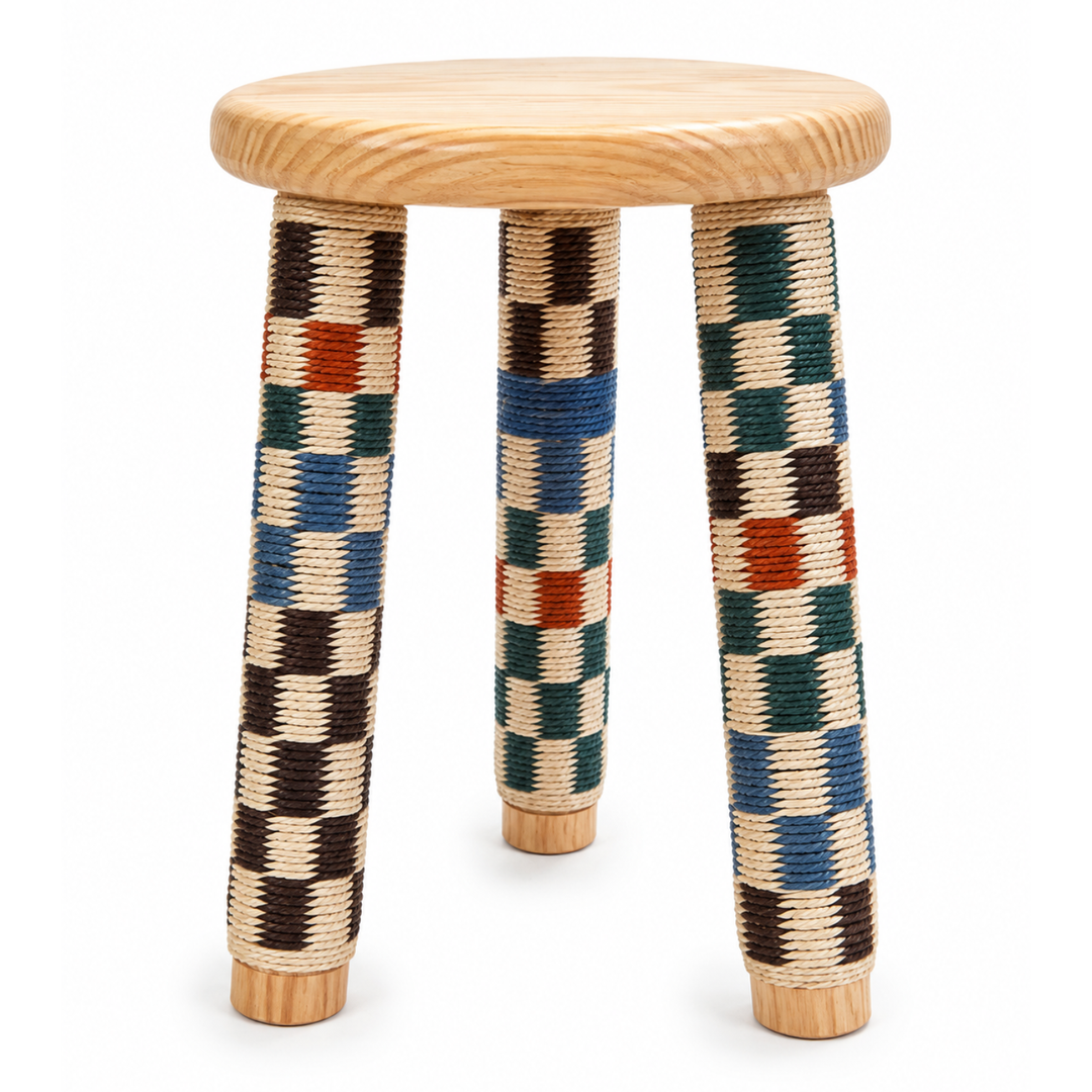 3 colours stool inpired by A. Muñoz works